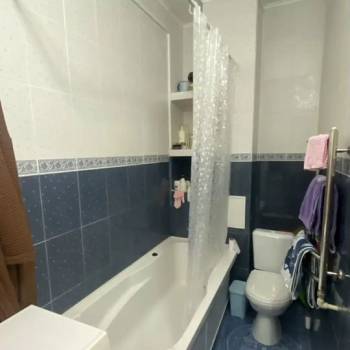 Сдается 1-комнатная квартира, 56 м²