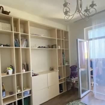 Сдается 1-комнатная квартира, 56 м²