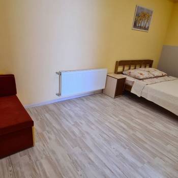 Сдается 1-комнатная квартира, 70 м²