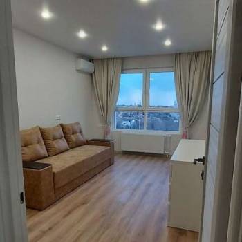 Сдается 1-комнатная квартира, 40 м²