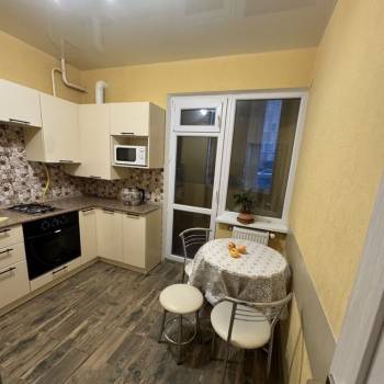 Сдается 1-комнатная квартира, 38 м²