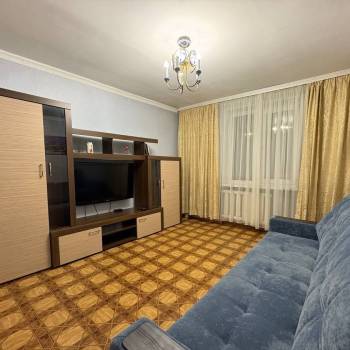 Сдается 1-комнатная квартира, 40 м²