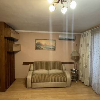 Сдается 2-х комнатная квартира, 75 м²