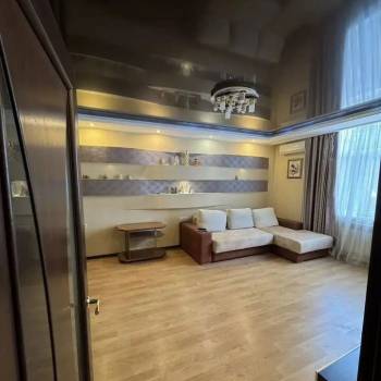 Сдается 2-х комнатная квартира, 65 м²