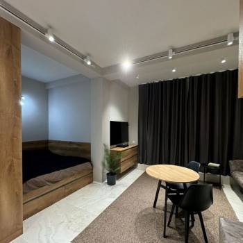 Продается 1-комнатная квартира, 40 м²