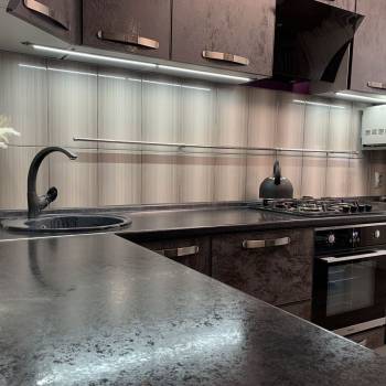 Сдается 1-комнатная квартира, 64 м²