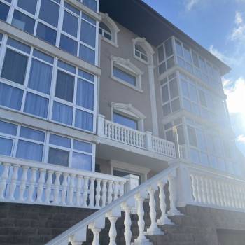 Сдается 2-х комнатная квартира, 94 м²