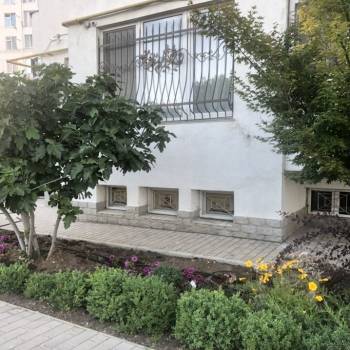 Сдается Многокомнатная квартира, 80 м²