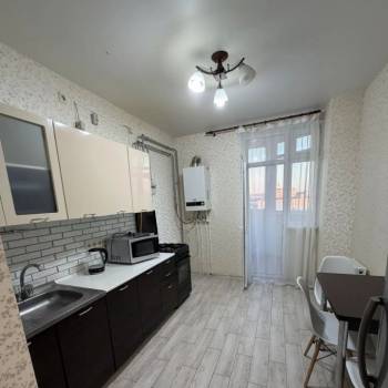 Сдается 1-комнатная квартира, 41 м²