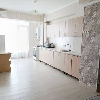 Сдается 1-комнатная квартира, 52 м²