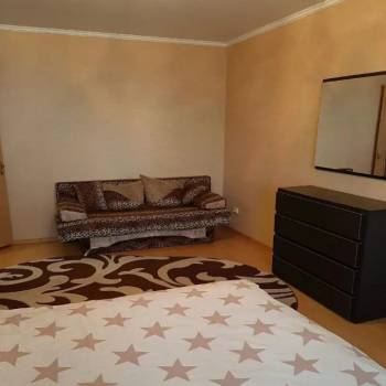 Сдается 1-комнатная квартира, 42 м²