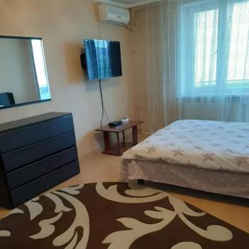 Сдается 1-комнатная квартира, 42 м²