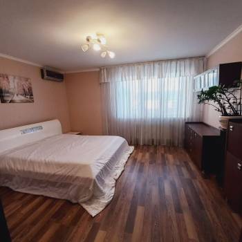 Сдается 2-х комнатная квартира, 75 м²