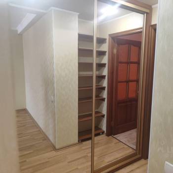 Сдается Многокомнатная квартира, 60 м²