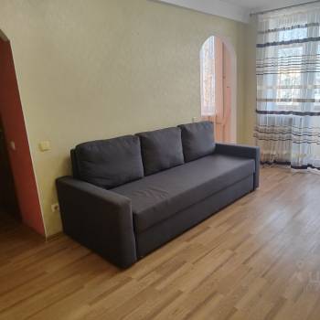 Сдается Многокомнатная квартира, 60 м²