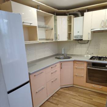 Сдается Многокомнатная квартира, 60 м²