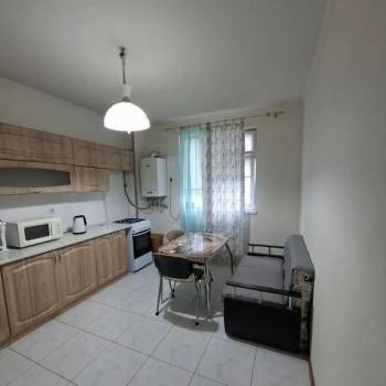 Сдается 1-комнатная квартира, 42 м²