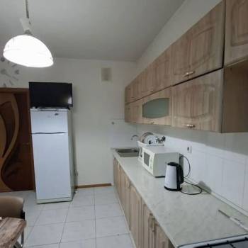 Сдается 1-комнатная квартира, 42 м²