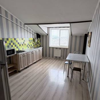 Продается 1-комнатная квартира, 46 м²