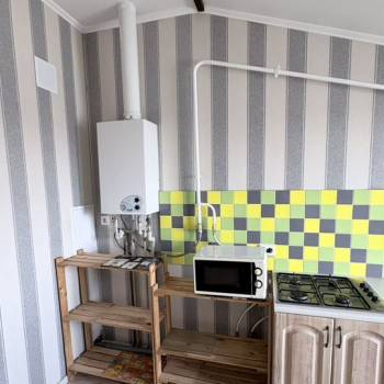 Продается 1-комнатная квартира, 46 м²
