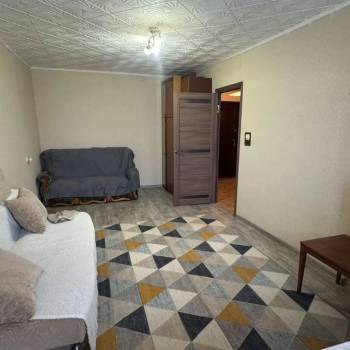 Сдается 1-комнатная квартира, 38 м²