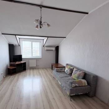 Сдается 1-комнатная квартира, 46 м²