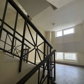 Продается 1-комнатная квартира, 60 м²