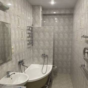 Сдается 1-комнатная квартира, 49 м²