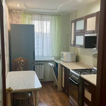 Сдается 2-х комнатная квартира, 64 м²