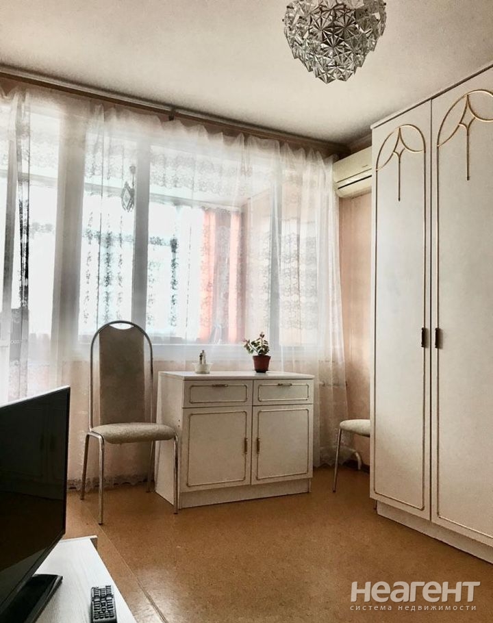 Сдается 1-комнатная квартира, 27 м²