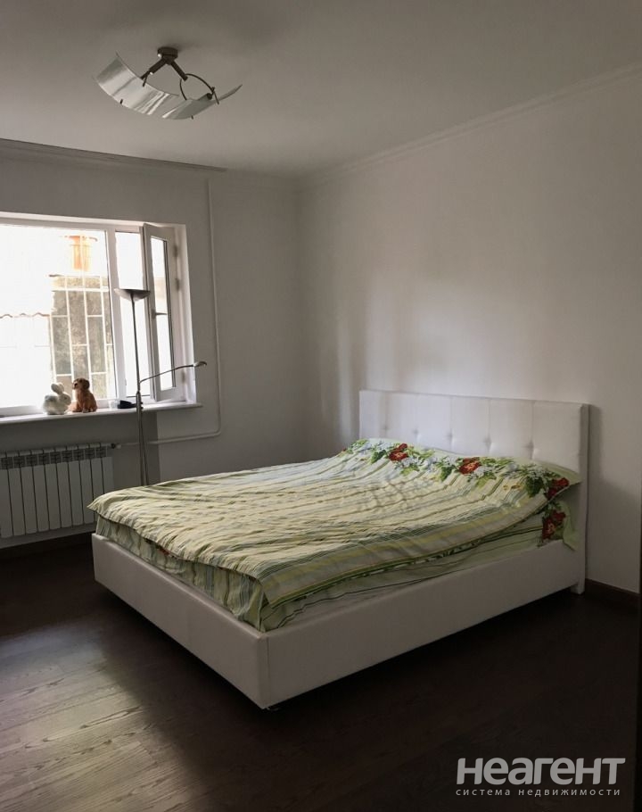 Продается 3-х комнатная квартира, 125 м²