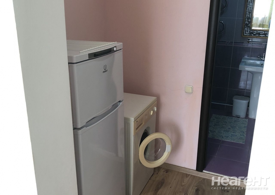 Сдается 1-комнатная квартира, 45 м²