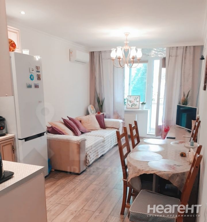 Сдается Многокомнатная квартира, 79 м²