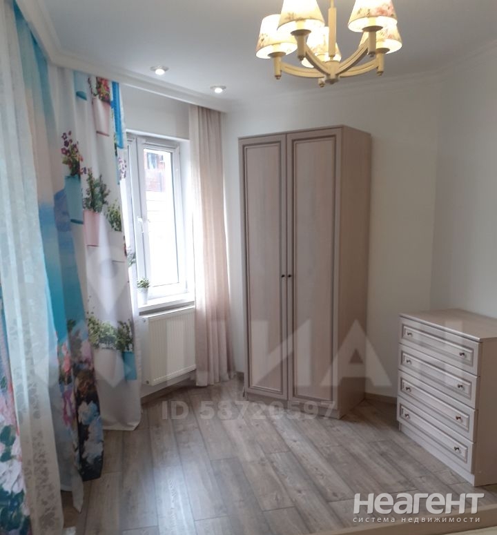 Сдается Многокомнатная квартира, 79 м²