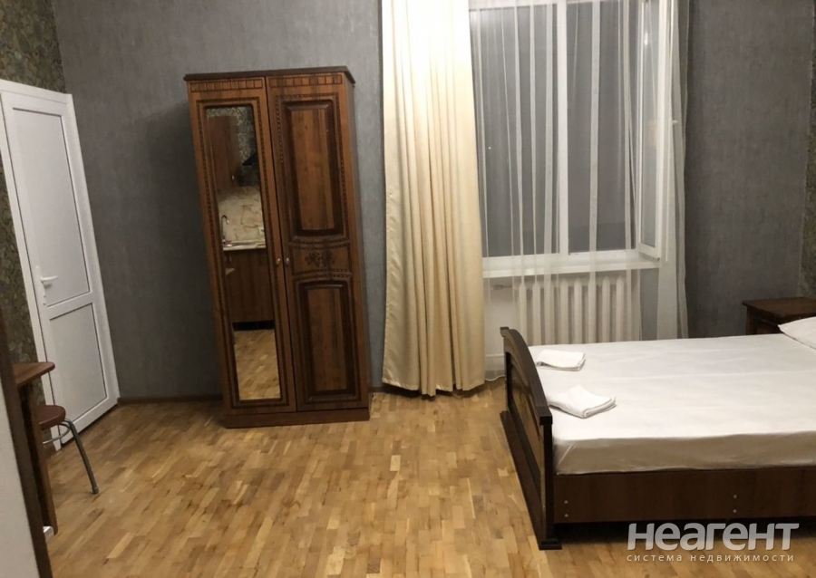 Сдается 1-комнатная квартира, 45 м²