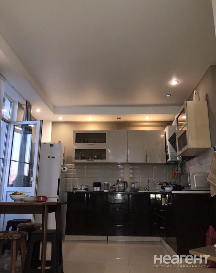 Продается 1-комнатная квартира, 41 м²