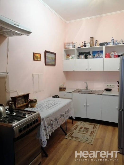 Продается 1-комнатная квартира, 44 м²