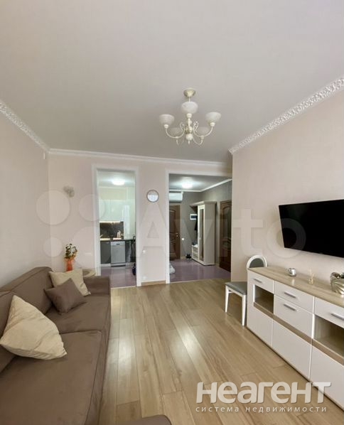 Сдается 2-х комнатная квартира, 64 м²