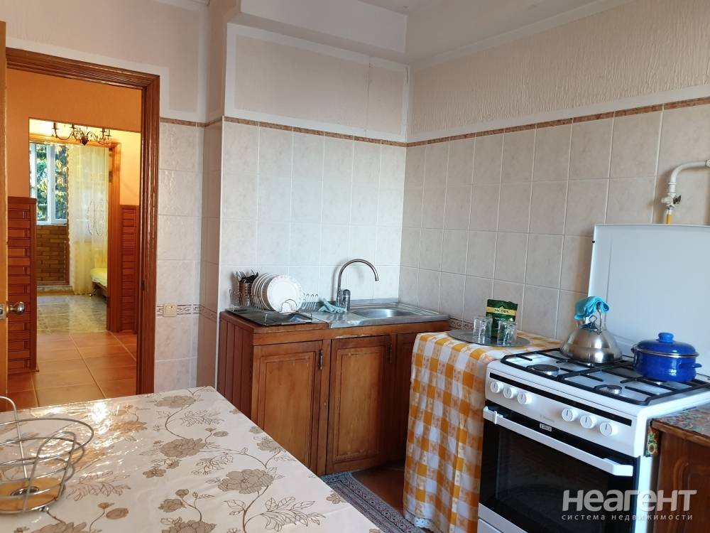 Сдается 2-х комнатная квартира, 64 м²