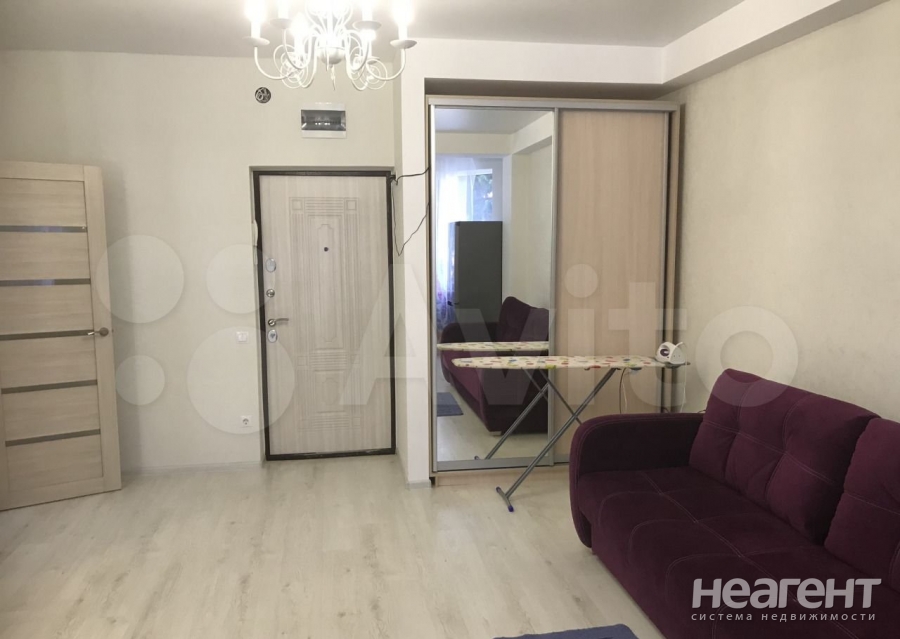 Продается 1-комнатная квартира, 38 м²