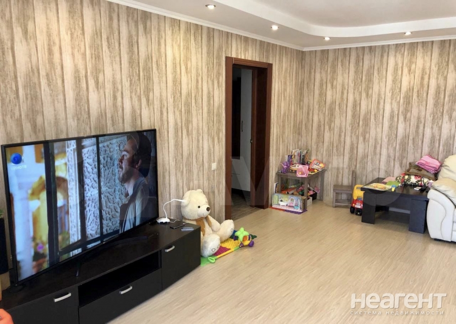 Продается 2-х комнатная квартира, 60 м²