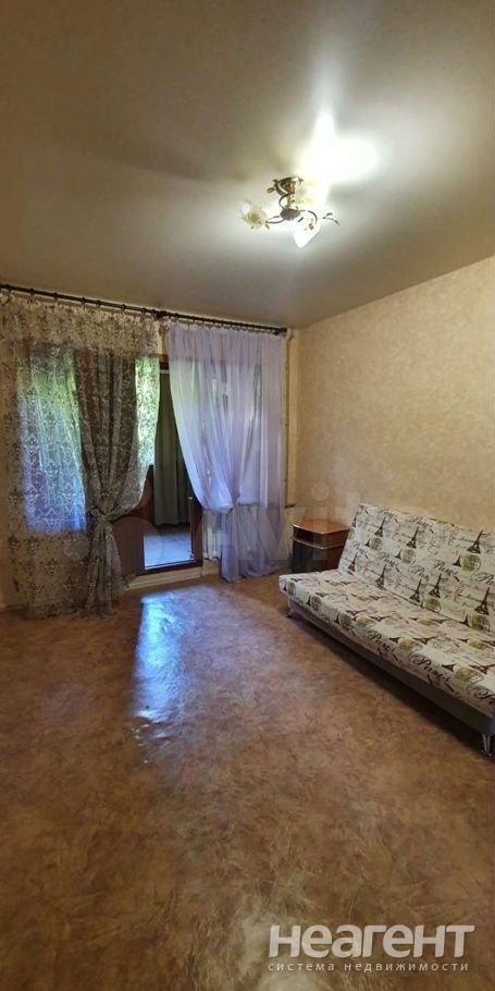 Продается 2-х комнатная квартира, 42 м²