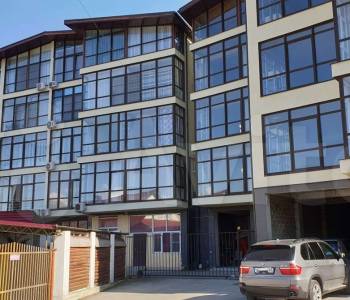 Продается 1-комнатная квартира, 60 м²