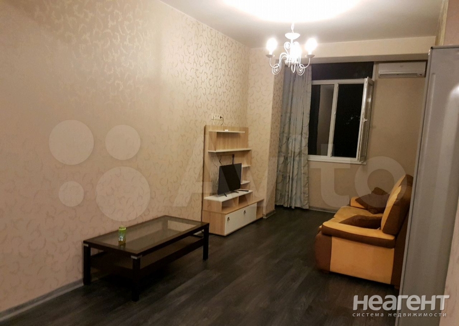 Сдается 2-х комнатная квартира, 42 м²