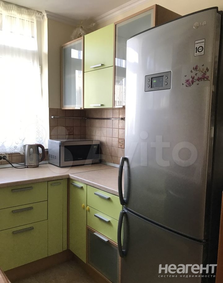 Сдается 1-комнатная квартира, 46 м²