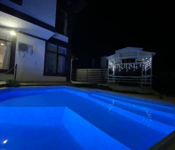 Продается Дом, 320 м²