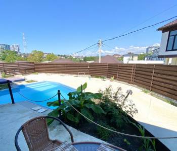 Продается Дом, 320 м²