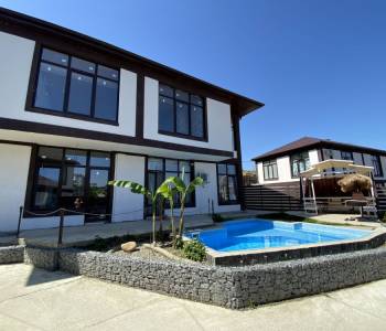 Продается Дом, 320 м²