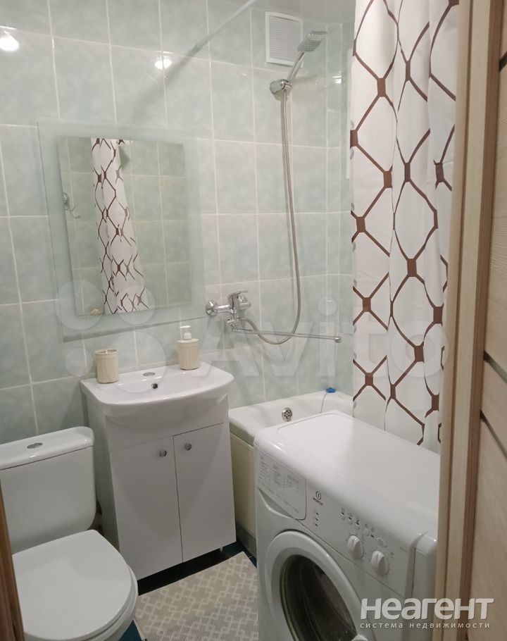 Продается 1-комнатная квартира, 36 м²