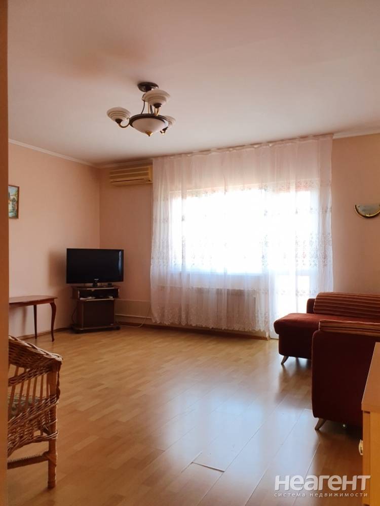 Сдается Многокомнатная квартира, 98 м²